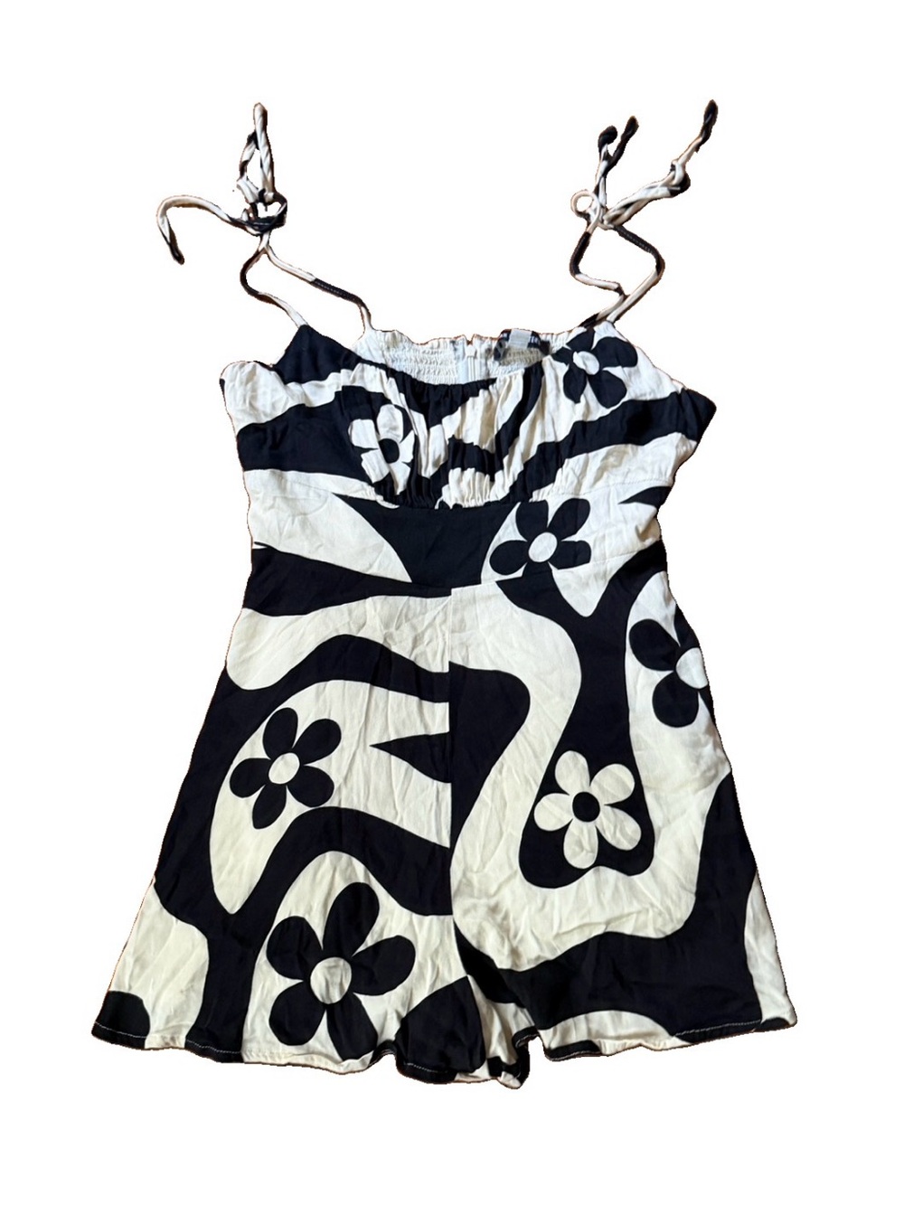 Urban Outfitters Black White Floral Print Tie Strap Romper Women’s Medium Boho